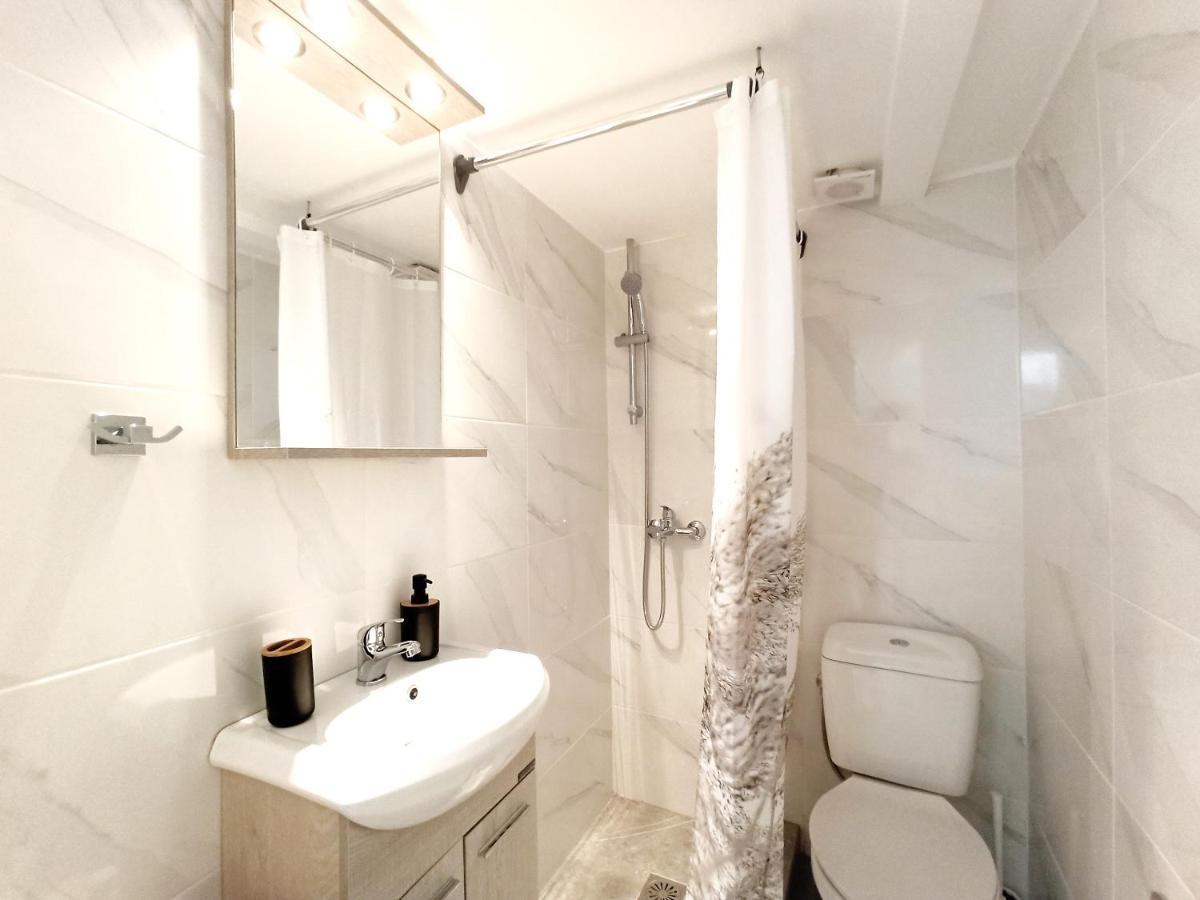 Mikalis Studio Athens Luaran gambar