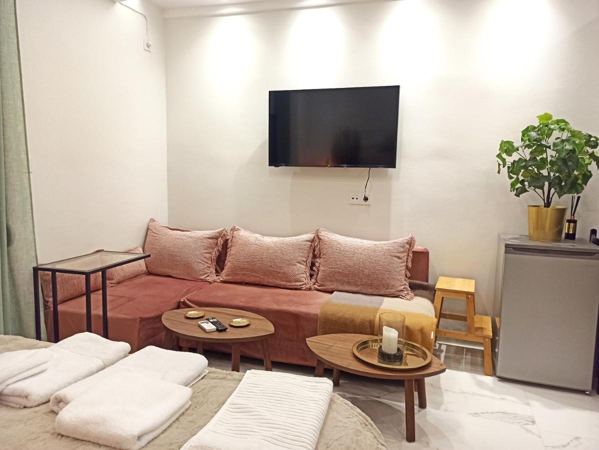 Mikalis Studio Athens Luaran gambar